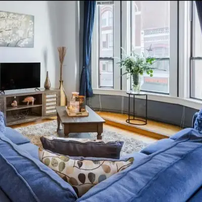 Free Parking Loft Suite Walk to Conv Center