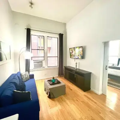 2BR Free Parking Walk to Convention Center