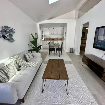 Beachside 2BR close 2 sand