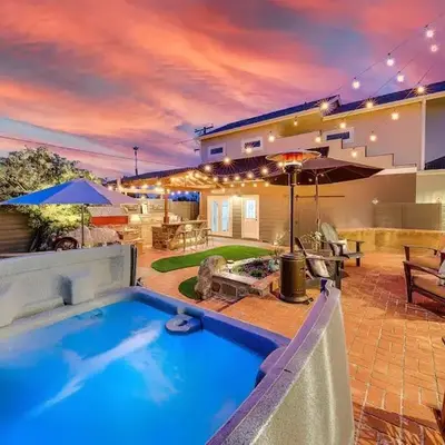 Luxury beach home one block from ocean with spa