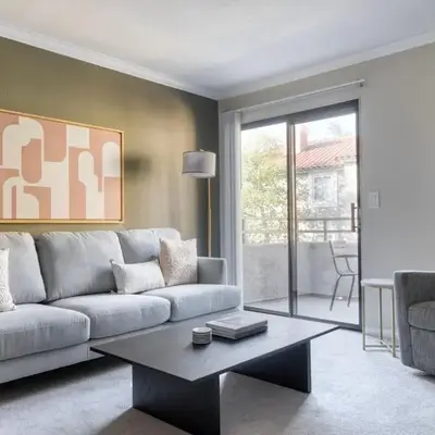 Rancho Penasquitos 1br w pool gym nr bars SAN-31
