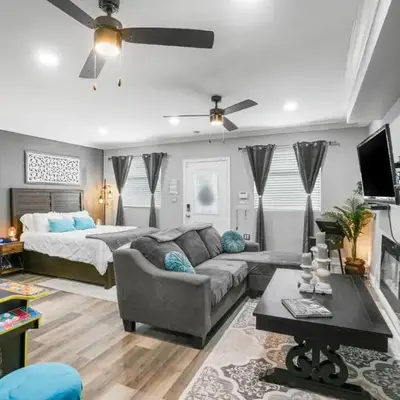 Luxury Cozy Studio with Firepit