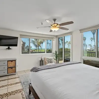 Belmont Ocean Views - Massive Private Deck