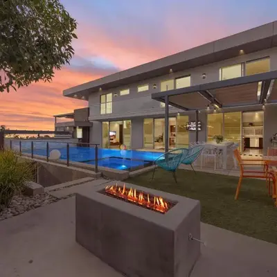 Luxury Coastal Home - Pool