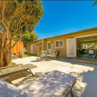 Dog Friendly Home Near the Beach with Grill