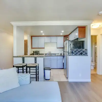 Sunny Imperial Beach Condo - Walk to Ocean!