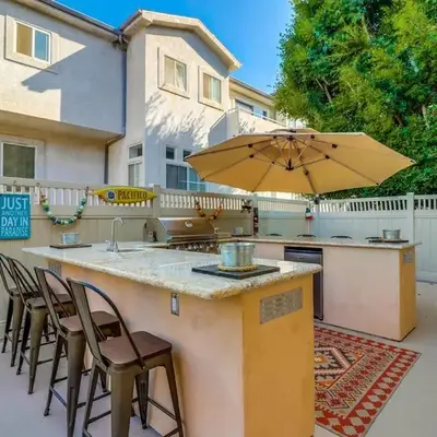 Bay View Dream Home - IndoorOutdoor Living