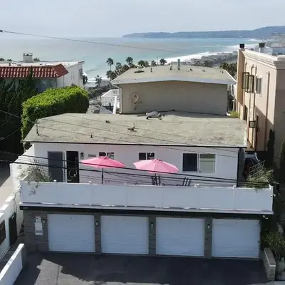 Spacious Ocean View Blufftop Compound