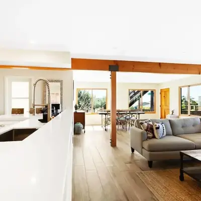 The Beachside Hideaway 3 blocks From The Beach!