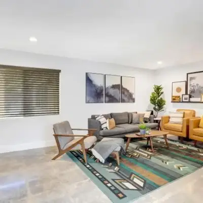 Bohemia Casa Family and Pet friendly. 3mi to the beach