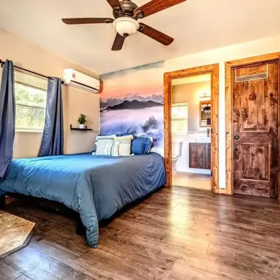 #7 Josie's Mountain Top Hideout-Cabin in the Woods