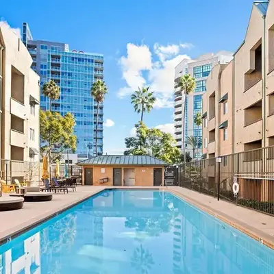 SPECIAL OFFER - Modern Apartment in La Jolla UTC - Close to Beaches