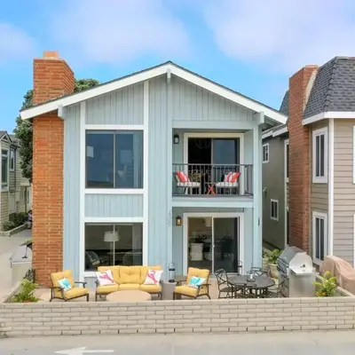 2 Bedroom Home on the Beach with Ocean View