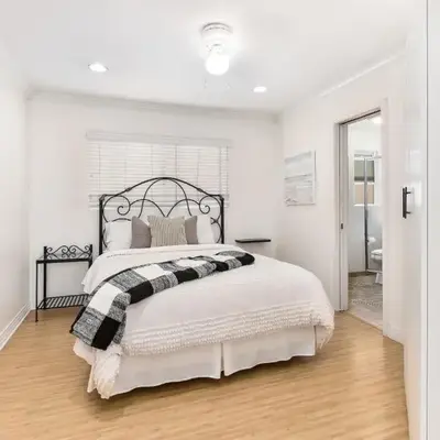 7 Bedroom Duplex Home with Rooftop & Peek-A-Boo Ocean View