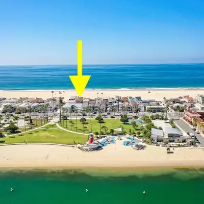 Luxury 4 Bedroom Oceanfront Home with AC