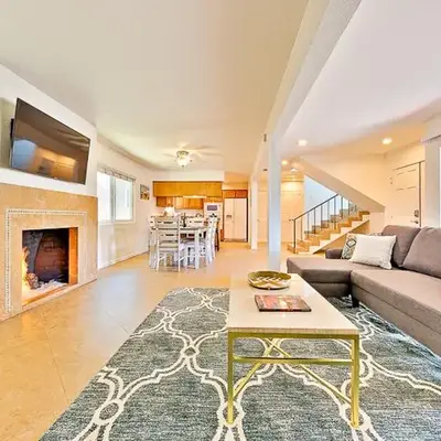 2 Story Home with Garage 1 Block to the Beach wi