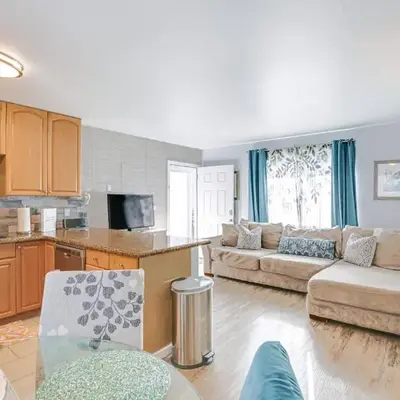 Updated Mission Beach Condo Walk to Belmont Park!
