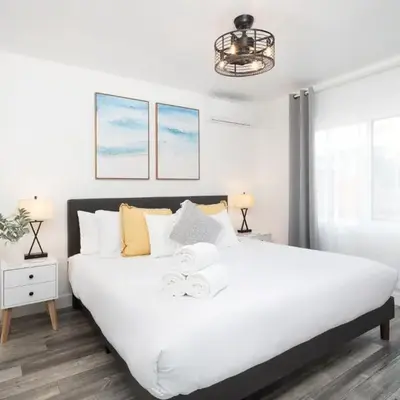 3 Bed House with Fire Pit Table and BBQ - Downtown