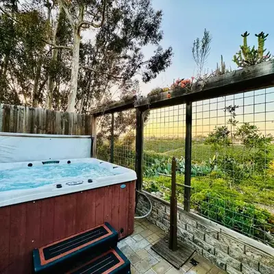 Canyon Breeze - Private Home with Hot Tub & Views
