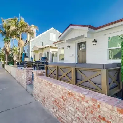 Breezy Bayside Cottage