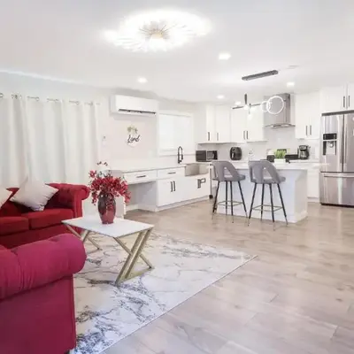 Gillespie 2bed 1 bath 1063 by SD Stay