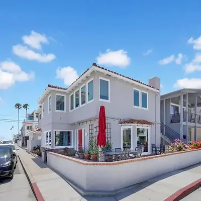 1101 W Bay Ave