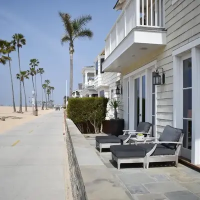 1028 W Oceanfront