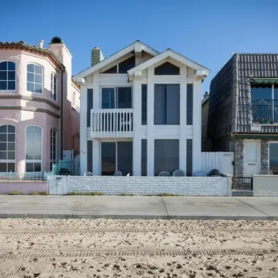3112 W Oceanfront B