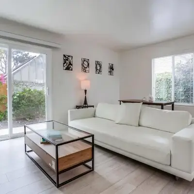 A-C 3 Blocks to Ocean Downtown La Jolla Remodel