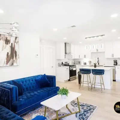 Xlnc Home 3bed2bath by sdstay
