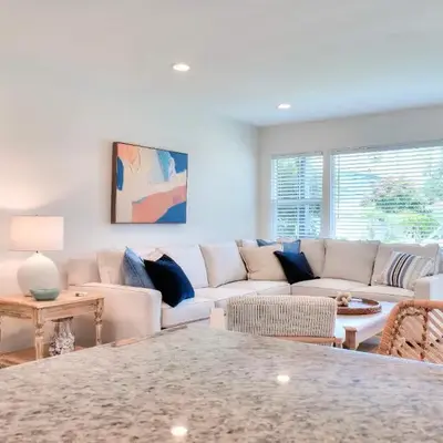 Beachside Bliss Spacious 3BR Retreat