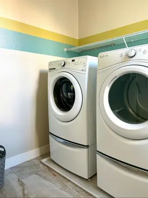 a washing machine and a dryer in a room at Irvine Luxury 2Bedroom 2Bathroom Portola Springs in East Irvine