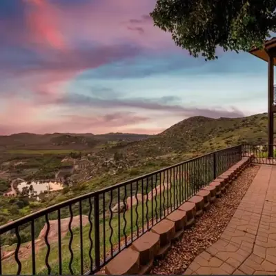 Breathtaking Retreat