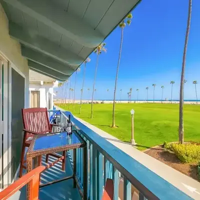 Condo in Newport Beach with Private Balcony and Ideal Location by the Pier