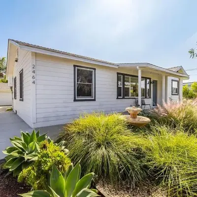 Coastal Palm Haven - With Hot Tub