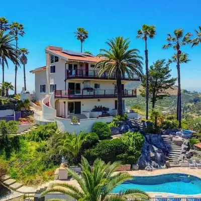 Above the Clouds 17acre Gated Hilltop Estate