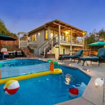 Majestic 5BR Villa with Guesthouse