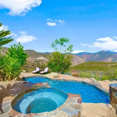 Massive 7BR Stunning MTN View Zen Retreat Pool and Spa