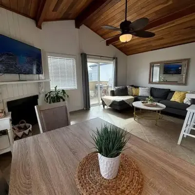 Newport Beach Rendezvous