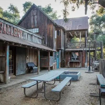 Historic Farmhouse on 5 Peaceful Acres with Ancient Oaks & Creek above Temecula