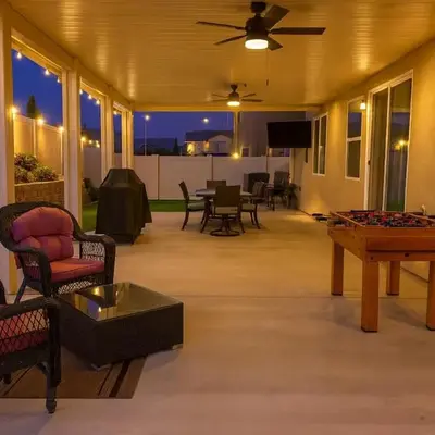 6 BR Pool & Games Retreat - Summer Near Wineries