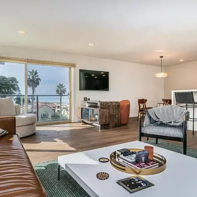 Top Floor Oceanfront Condo