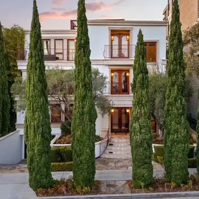 Grand Retreat Rooftop Bliss and Ocean Views