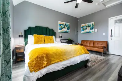 Gallery image of Stylish-Studio-Walker's-Paradise-WiFi-AC in San Diego
