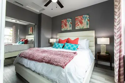 Gallery image of Walk to Restaurants, Fast WiFi, AC in San Diego