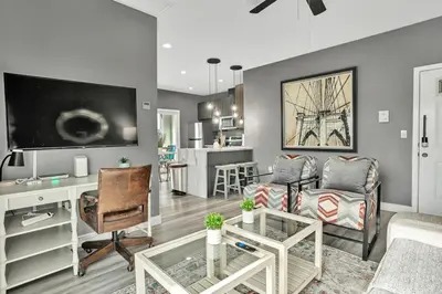 Gallery image of 2-Bedrooms-2-Balconies-Walk-2-Everything-WD in San Diego