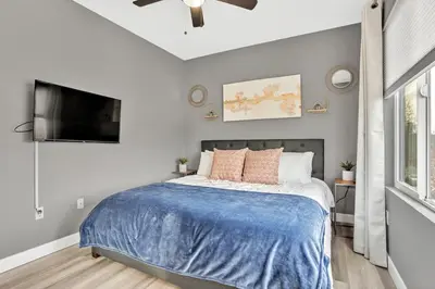 Gallery image of 2-Bedrooms-2-Balconies-Walk-2-Everything-WD in San Diego