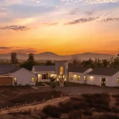 Vintners Village California-Chic Wine Estate