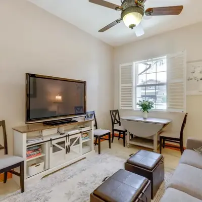 Private and Spacious Deluxe Rolling Hills Ranch Gem