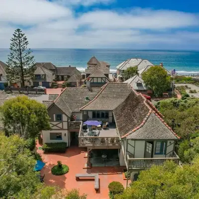Gated Lakefront Estate - Seaside with Private Beach